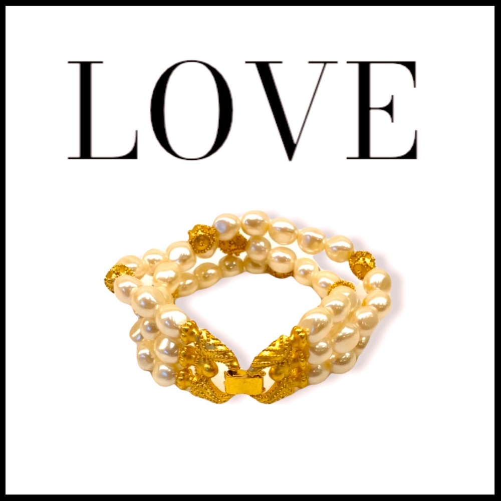 Fabulous Faux Pearl + Gold Bracelet - Picture 2 of 8